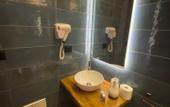 Туры в отель Holiday Guesthouse