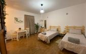 Туры в отель Alojamientos Charco Azul