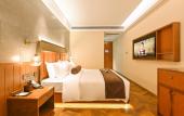 Туры в отель James Joyce Coffetel Hotel (Beijing Huanqiu Dujiaqu Yunhe Shangwuqu)