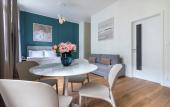 Туры в отель Encore Boutique Residence by Dwellfort