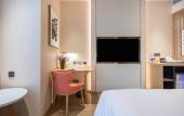 Туры в отель Rezen Longuu Hotel (Shenzhen Longgang Universiade Center Station)