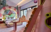 Туры в отель Wyndham Grand Plaza Royale Peach Blossom Hot Springs Resort Hunan