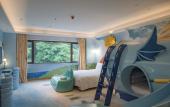 Туры в отель Wyndham Grand Plaza Royale Peach Blossom Hot Springs Resort Hunan