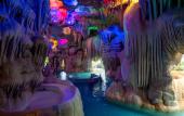 Туры в отель Wyndham Grand Plaza Royale Peach Blossom Hot Springs Resort Hunan