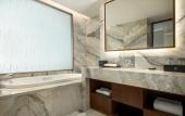 Туры в отель Wyndham Grand Plaza Royale Peach Blossom Hot Springs Resort Hunan
