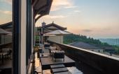 Туры в отель Wyndham Grand Plaza Royale Peach Blossom Hot Springs Resort Hunan