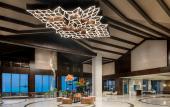 Туры в отель Wyndham Grand Plaza Royale Peach Blossom Hot Springs Resort Hunan
