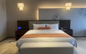Туры в отель Wyndham Grand Plaza Royale Peach Blossom Hot Springs Resort Hunan