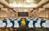 Туры в отель Nanjing Qixia Mountain Hentique Qiyun Resorts