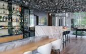 Туры в отель Nanjing Qixia Mountain Hentique Qiyun Resorts
