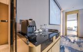 Туры в отель EASTERN GLORIA PLAZA HOTEL