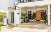 Туры в отель Quite Grove Hotel