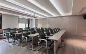 Туры в отель Kyriad Hotel (Haining Hainan Road Branch)