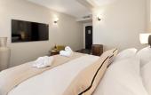 Туры в отель The Originals Boutique, Hotel 3 etoiles Les Coulisses du Theatre