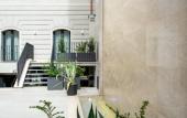 Туры в отель Fortyfive Squared Hotel