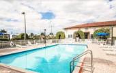 Туры в отель Belmont Inn & Suites