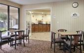Туры в отель Travelodge by Wyndham Commerce Los Angeles Area
