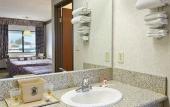 Туры в отель Travelodge by Wyndham Commerce Los Angeles Area