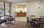 Туры в отель Travelodge by Wyndham Commerce Los Angeles Area