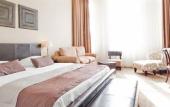 Туры в отель Hotel Chariot