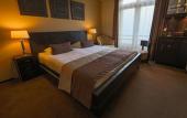 Туры в отель Hotel Chariot