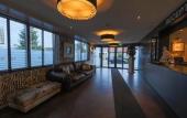 Туры в отель Hotel Chariot