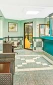 Туры в отель Super 8 by Wyndham Toronto East ON