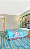 Туры в отель Super 8 by Wyndham Toronto East ON