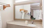 Туры в отель Days Inn by Wyndham San Francisco S/Oyster Point Airport