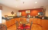 Туры в отель Spark by Hilton Asheville Blue Ridge Parkway