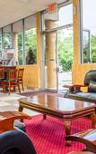 Туры в отель Rodeway Inn Macarthur Airport