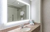 Туры в отель Holiday Inn Express Hauppauge-Long Island