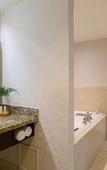 Туры в отель Renaissance Raleigh North Hills Hotel