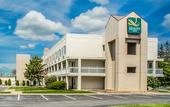 Туры в отель HomeTown Inn by Red Roof East Syracuse