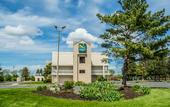 Туры в отель HomeTown Inn by Red Roof East Syracuse