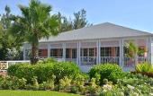 Туры в отель Sandyport Beach Resort