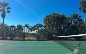 Туры в отель Sandyport Beach Resort