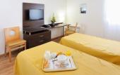 Туры в отель Sejours & Affaires Caen Le Clos Beaumois