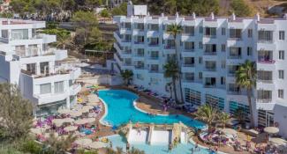 Fergus Style Cala Blanca Suites 4*