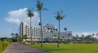 JA Beach Hotel 5*