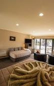 Туры в отель Lakefront Lodge