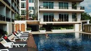 Jomtien Beach Penthouses 3*