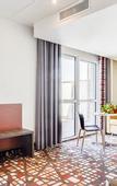 Туры в отель Spark by Hilton Lyon Eurexpo