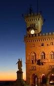 Туры в отель Titano Suites