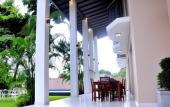 Туры в отель Grand 7 Hotel - Thalawathugoda