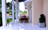 Туры в отель Grand 7 Hotel - Thalawathugoda