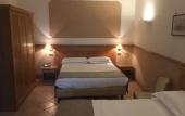 Туры в отель Hotel Leopardi