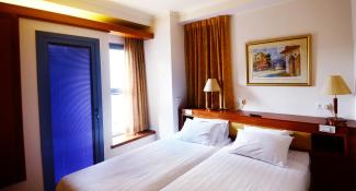 Abratel Suites 4*