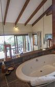 Туры в отель Elephant Hide of Knysna Guest Lodge