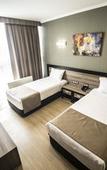 Туры в отель The Corner Hotel